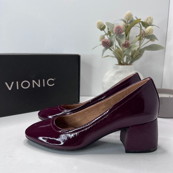 Vionic Carmel Crinkle Patent Leather Slip On Chunky Heel Crimson Women's 8 M NWB - Picture 1 of 12